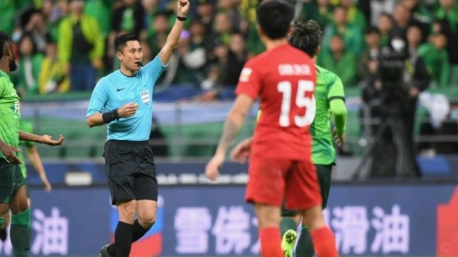 马宁执法上港国安赛诠释中国裁判顶级水准