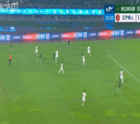 官方：辽宁铁人球员张岩当选中超联赛5月最佳守门员
