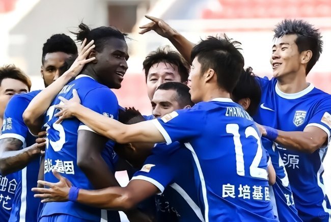 小将在5外援 大一岁 11打9的情况下 1:0 憾负皇马！